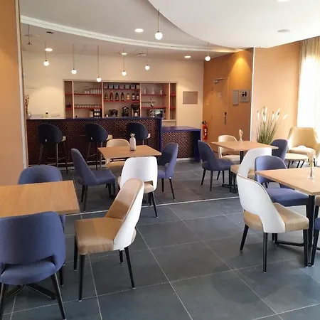 Domitys L'amarante Apartahotel Cahors