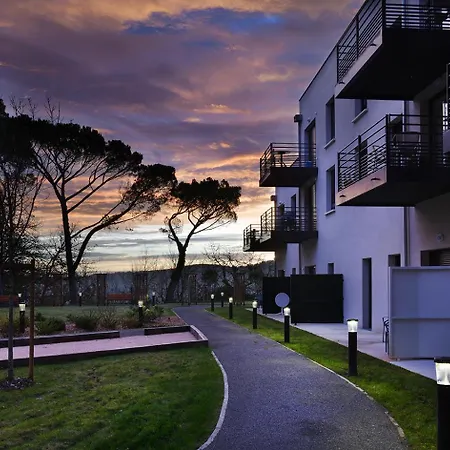 Hotel apartamentowy Domitys L'amarante *